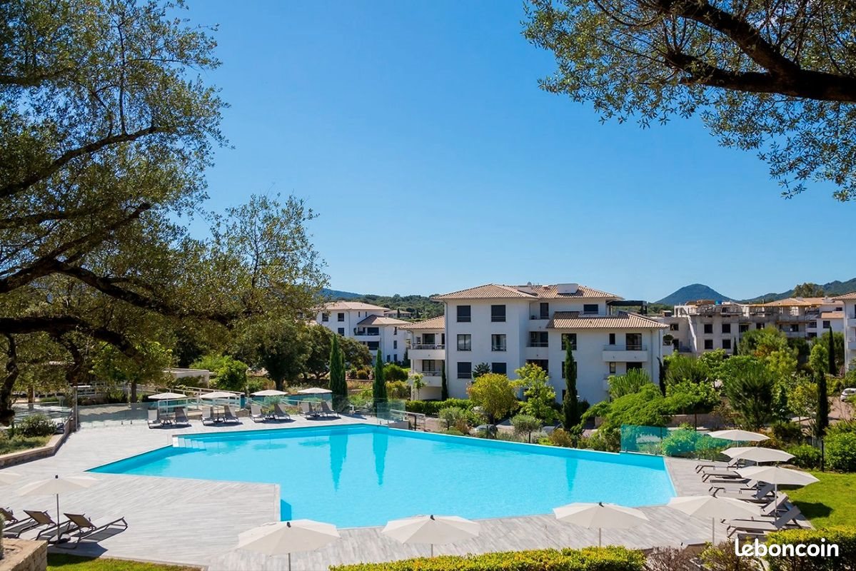 Appartement à louer, 85m², Porto-Vecchio