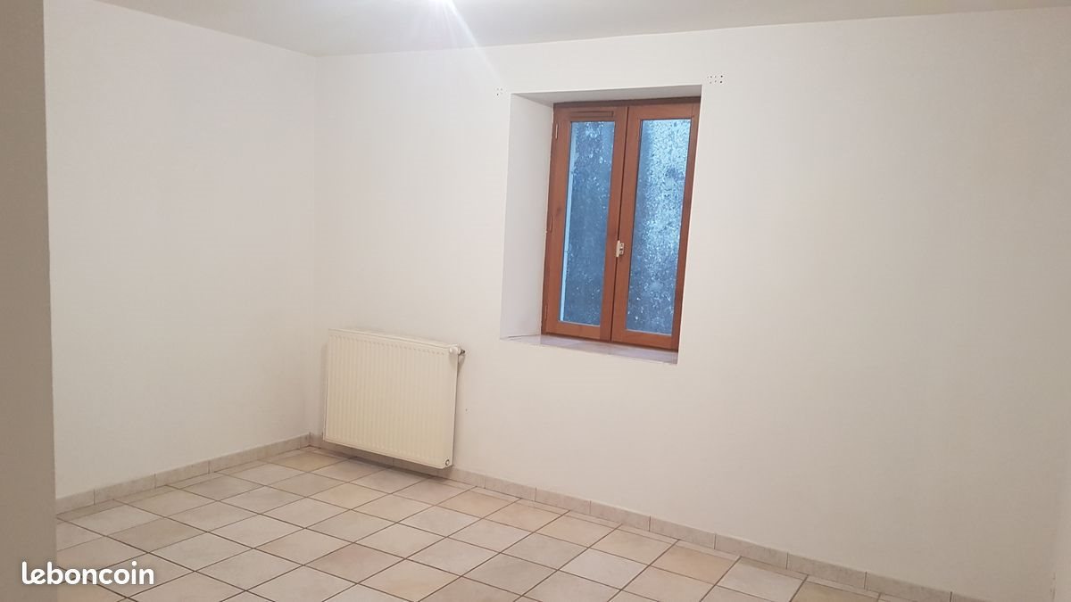 Appartement à louer, 85m², Espeluche