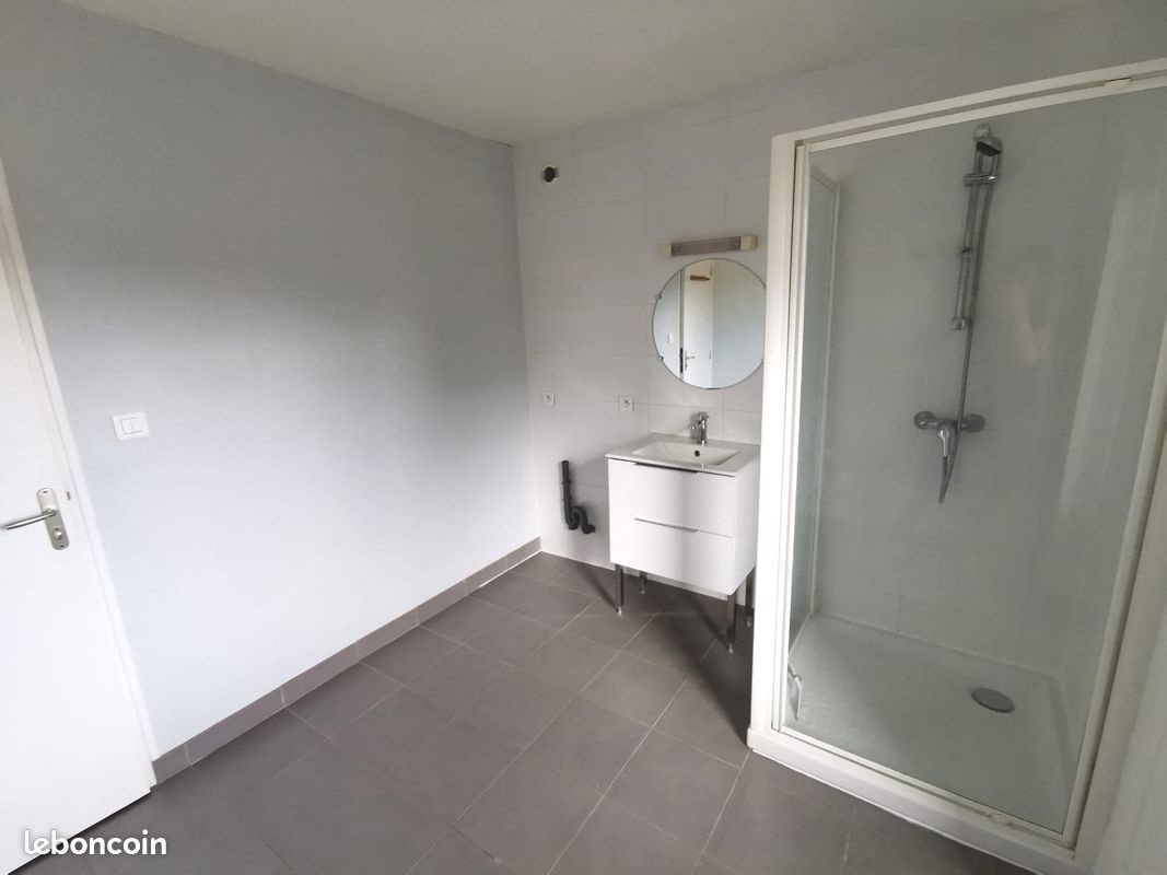 Maison à louer, 57m², Les Touches