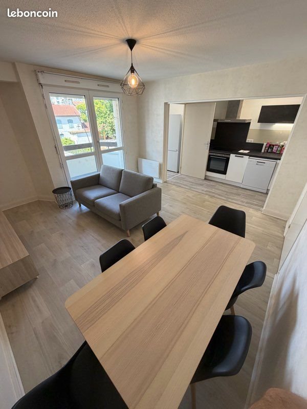 Appartement à louer, 55m², Pau