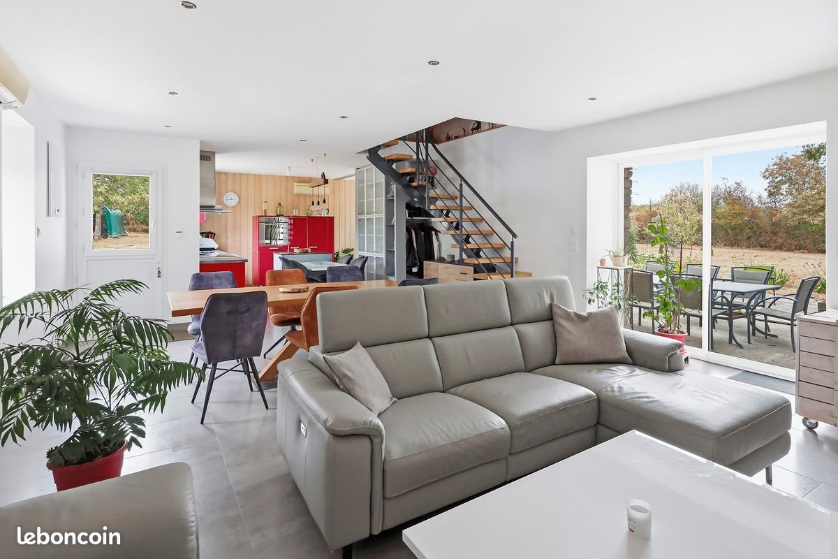Maison à louer, 105m², Malville