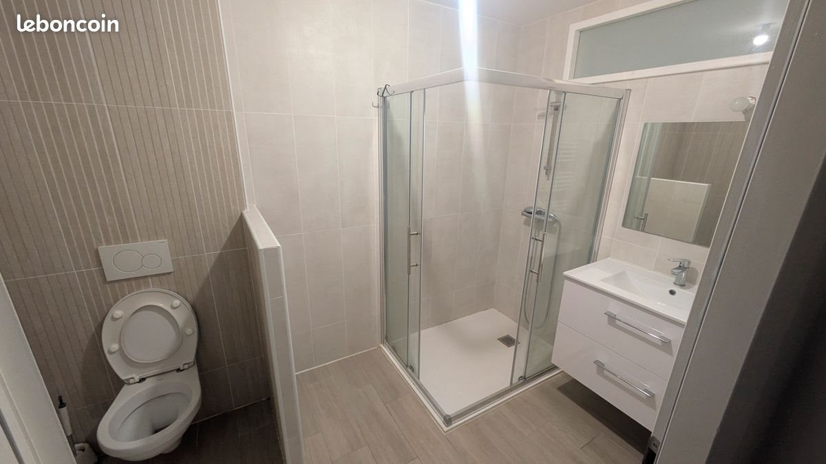 Appartement à louer, 65m², Les Neyrolles