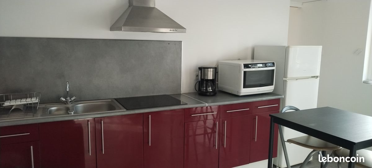 Appartement à louer, 65m², Félines
