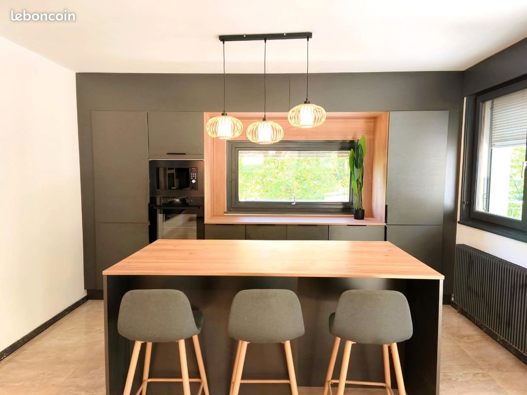 Maison à vendre, 300m², Vétraz-Monthoux