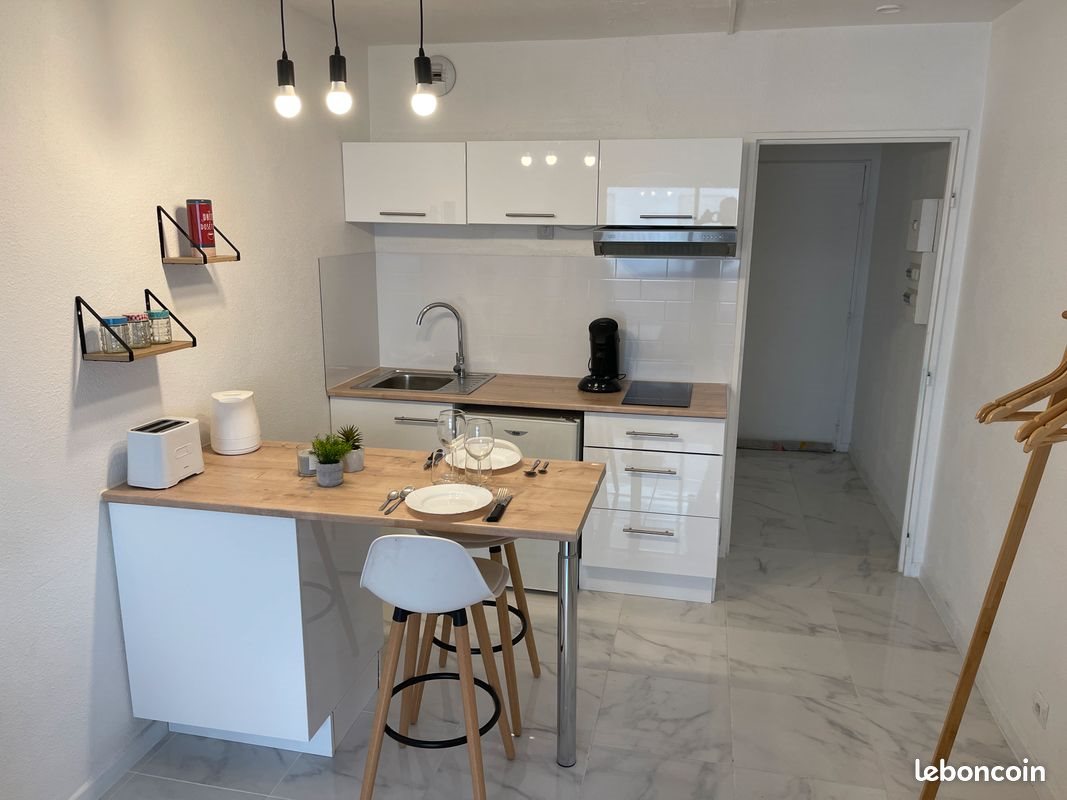 Appartement à louer, 24m², Antibes