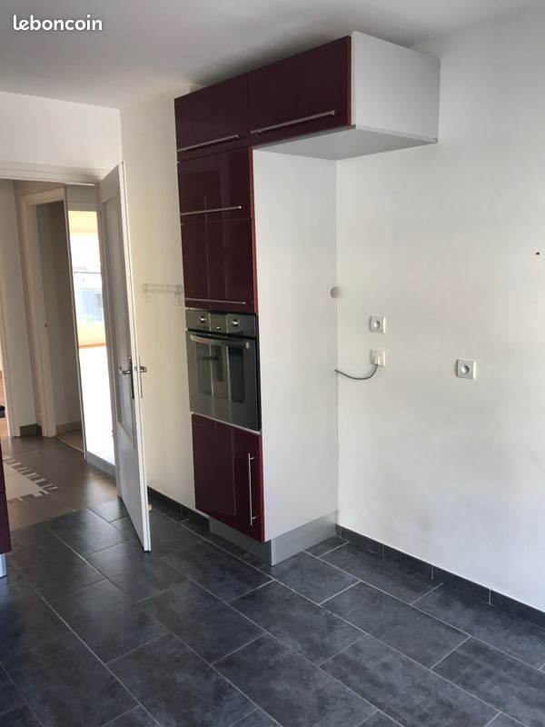 Appartement à louer, 76m², La Madeleine