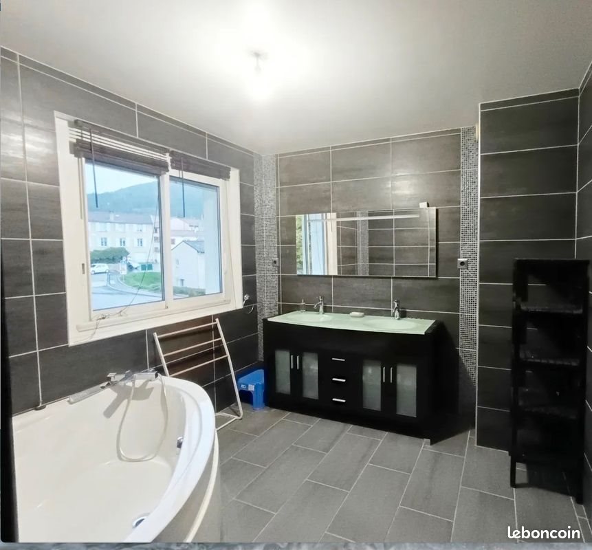 Maison à vendre, 171m², Bas-en-Basset