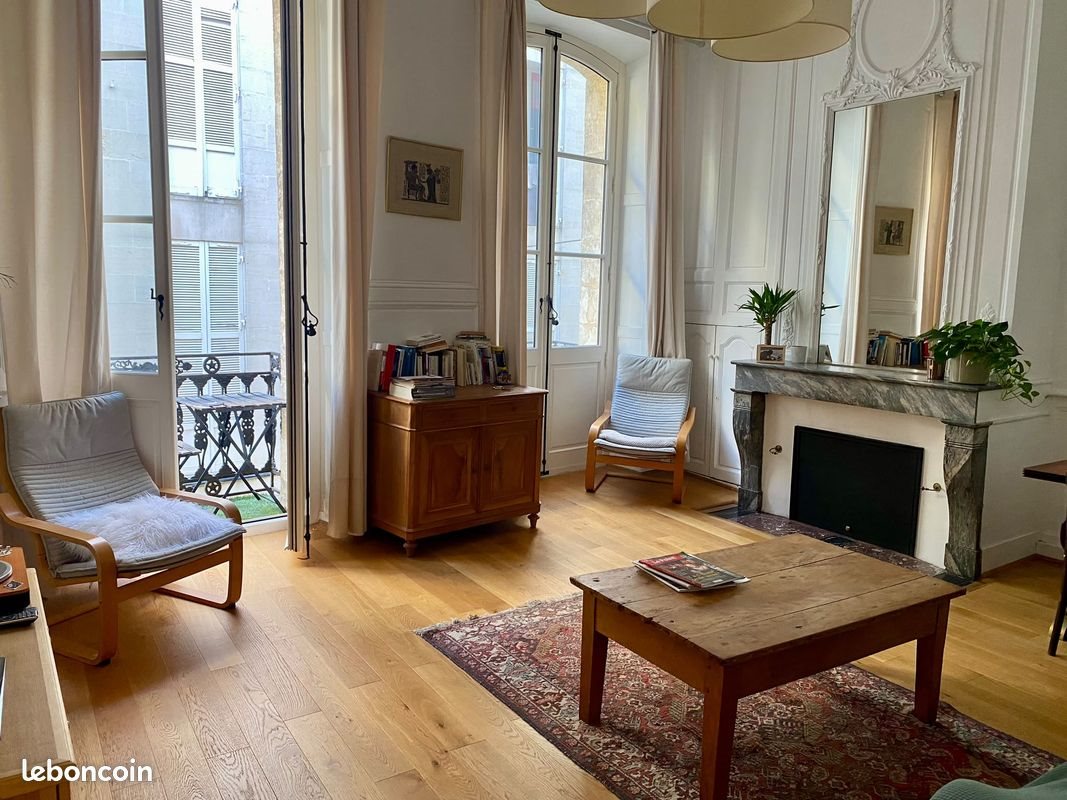 Appartement à louer, 46m², Bordeaux