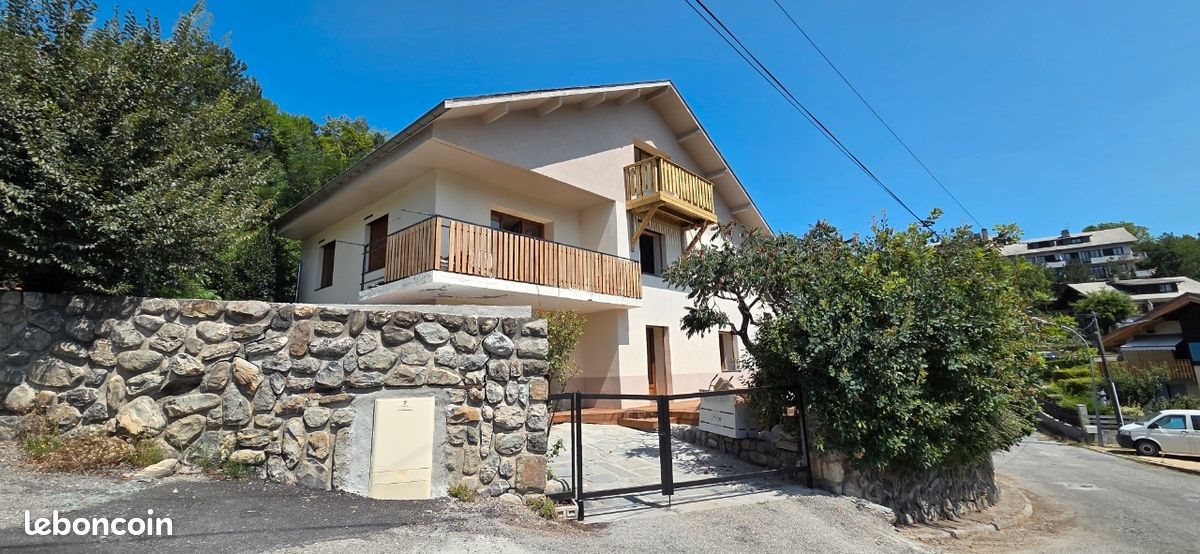 Appartement à louer, 100m², Embrun