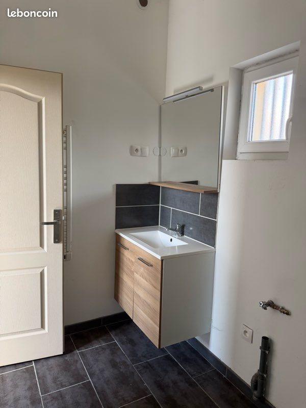 Maison à louer, 77m², Saint-Vallier