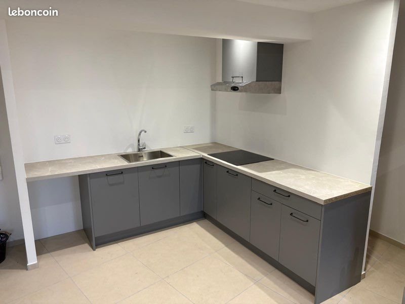 Appartement à louer, 60m², Saint-Hippolyte-du-Fort