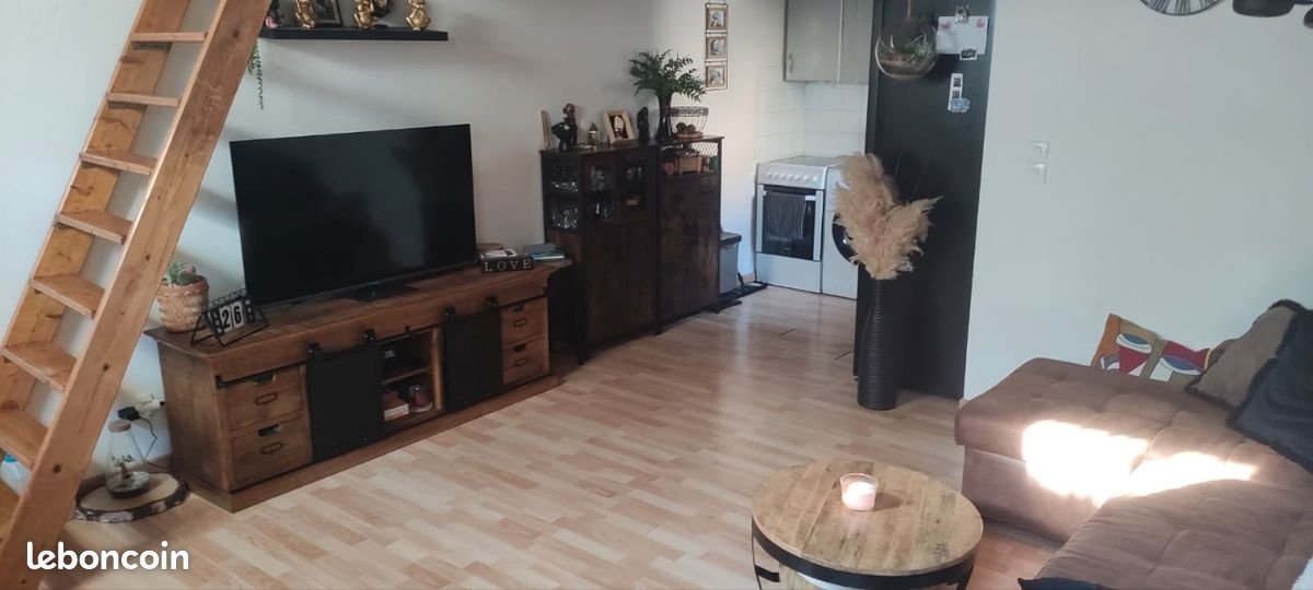 Appartement à louer, 35m², Villelaure