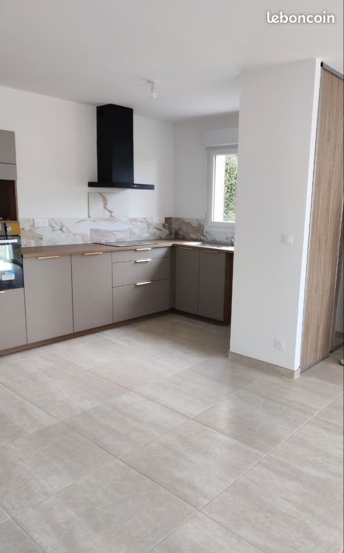 Maison à louer, 86m², Bréhal