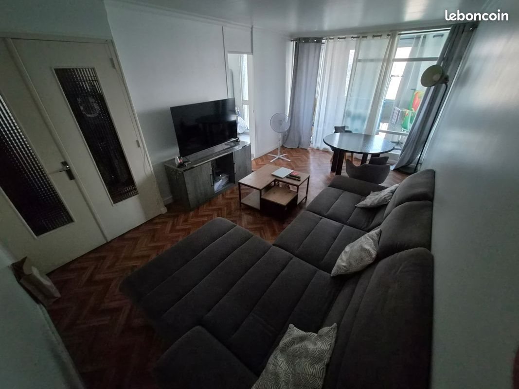 Appartement à louer, 54m², Bron