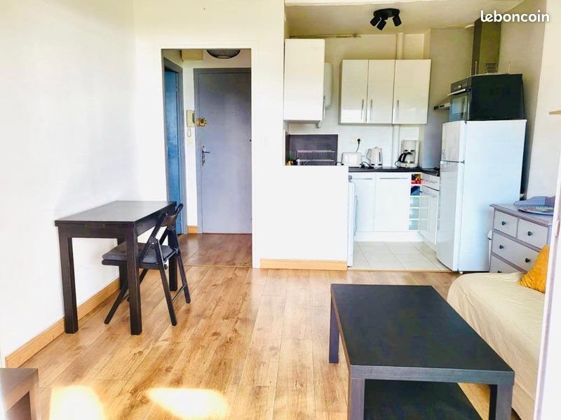 Appartement à louer, 28m², Hyères