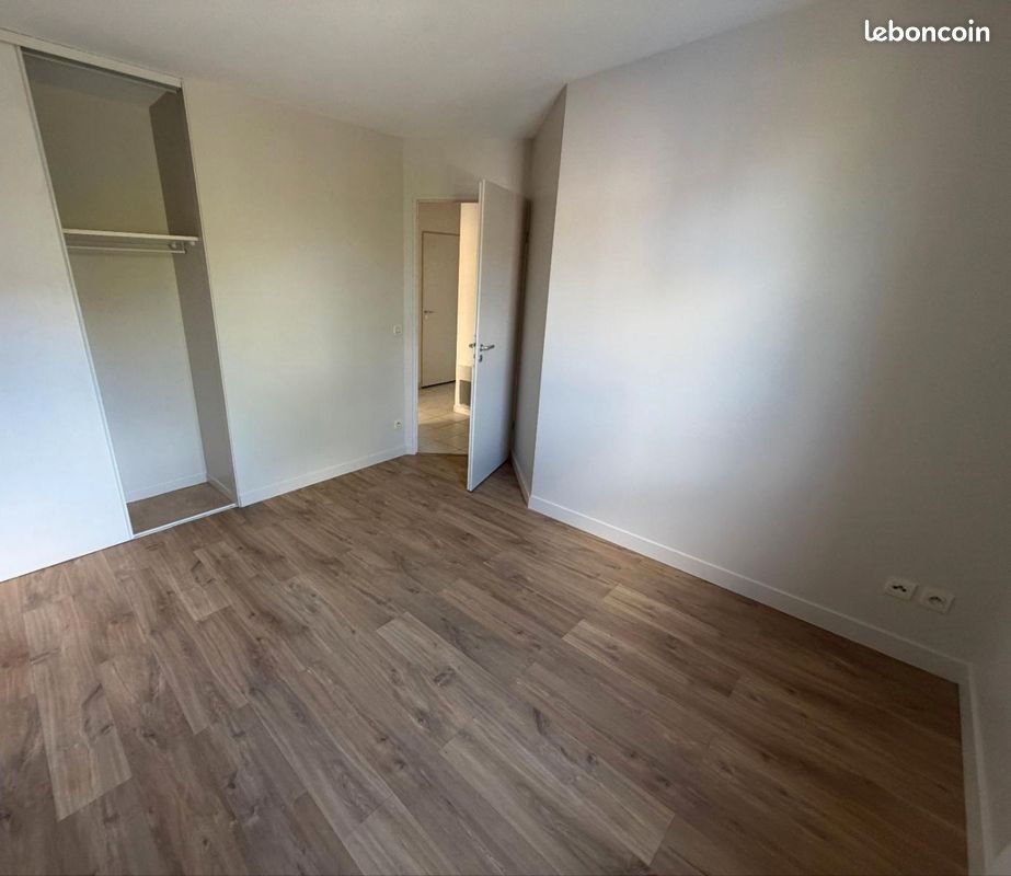 Appartement à louer, 69m², Pessac