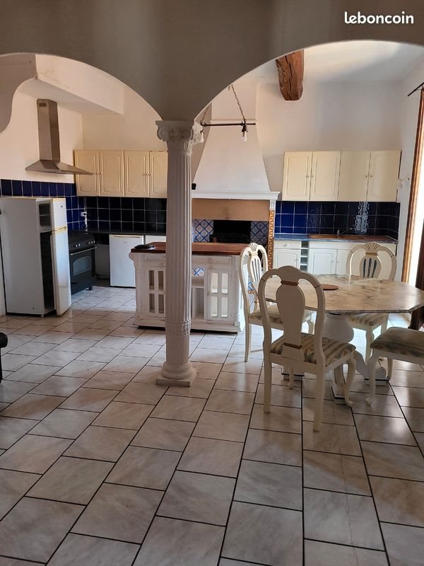 Appartement à louer, 85m², Loupian