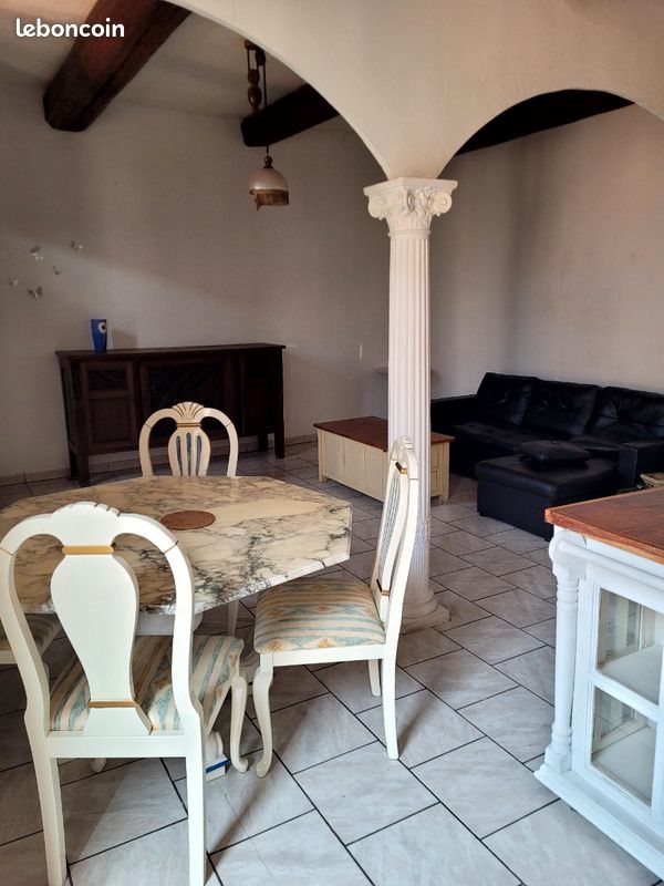 Appartement à louer, 85m², Loupian