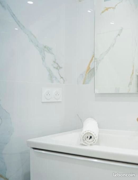 Appartement à louer, 45m², Antibes