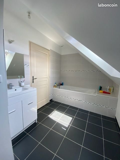 Maison à louer, 110m², Cantenay-Épinard