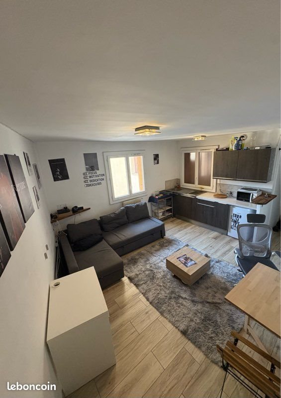 Appartement à louer, 37m², Marseille 5ème