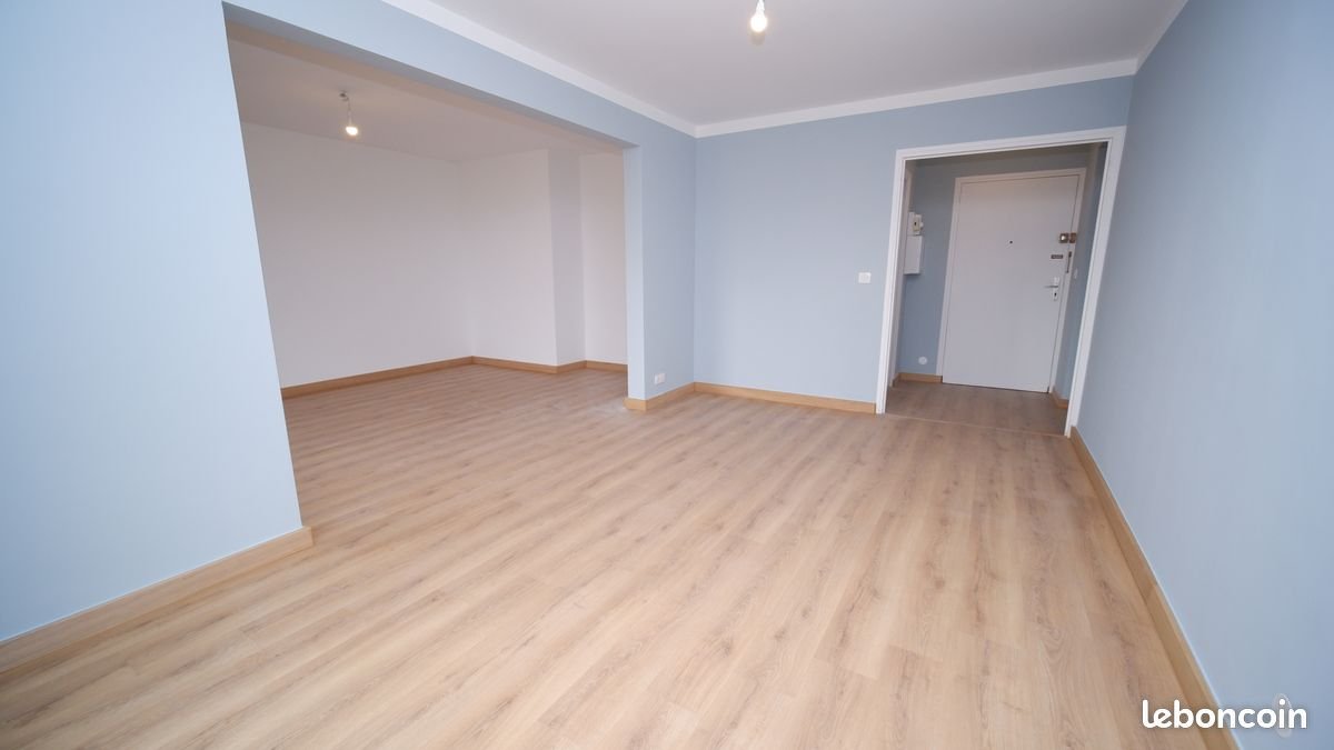 Appartement à louer, 89m², Ajaccio