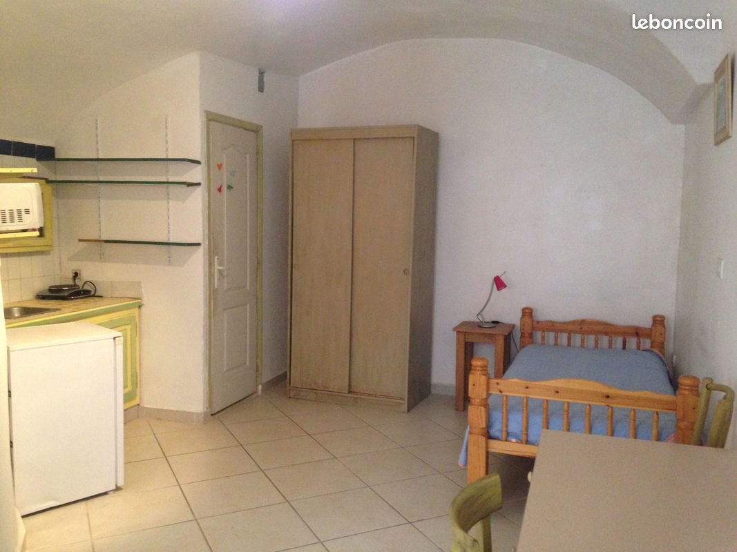 Appartement à louer, 17m², Aubenas