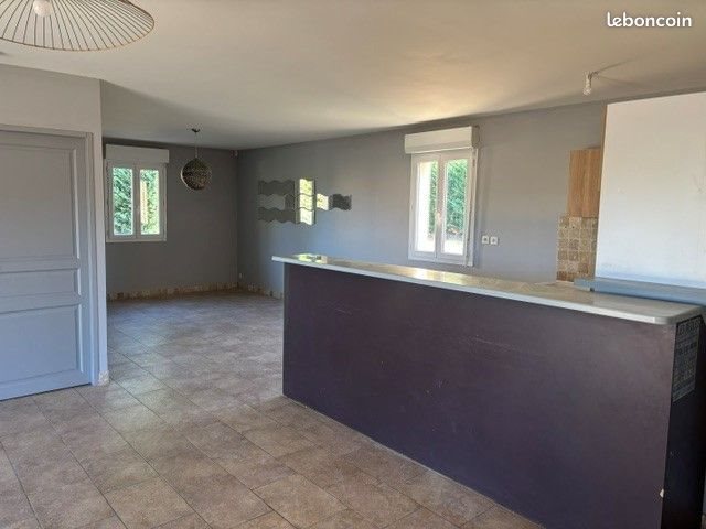 Maison à louer, 110m², Barjac
