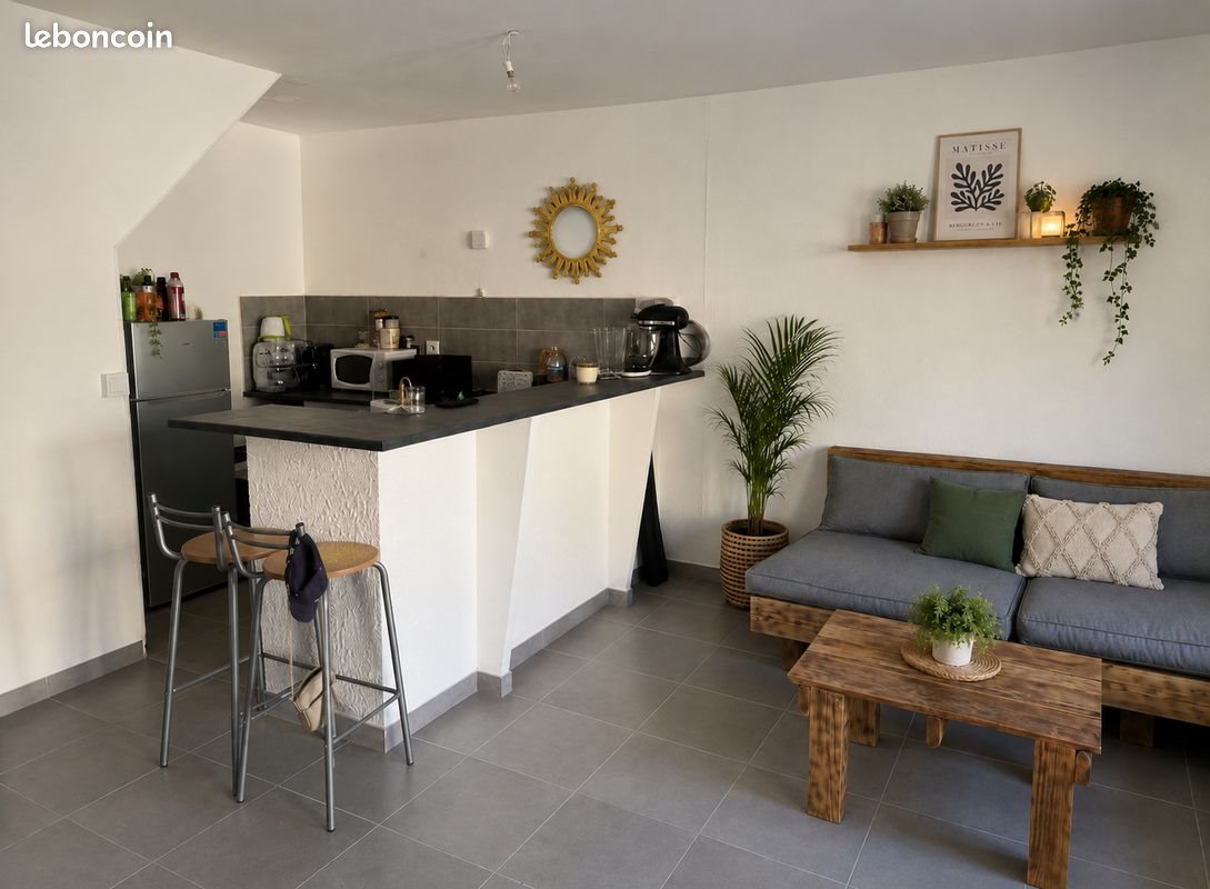Maison à louer, 55m², Milhaud