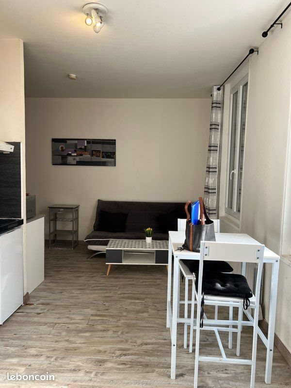Appartement à louer, 30m², Rochefort