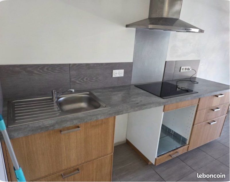 Maison à louer, 82m², Léognan