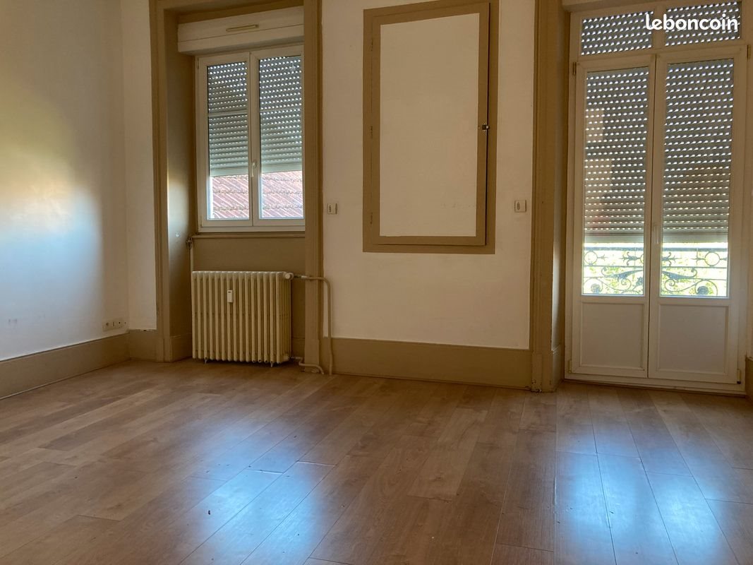 Appartement à louer, 79m², Gray