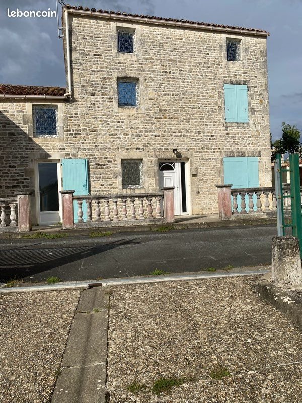 Maison à louer, 90m², Saint-Mandé-sur-Brédoire