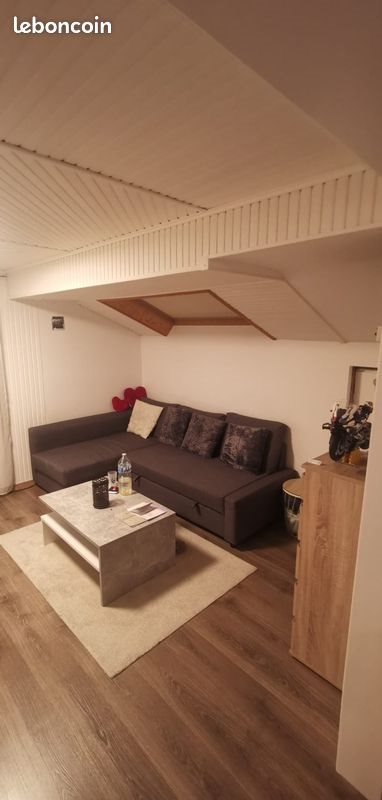 Appartement à louer, 60m², Etrembières