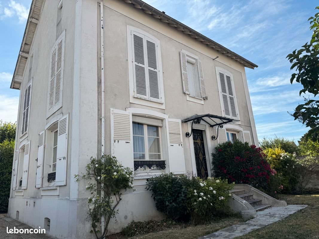 Maison à vendre, 143m², Mormant