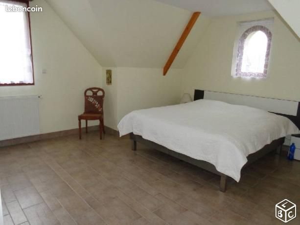 Maison à louer, 164m², Saint-Germain-en-Coglès