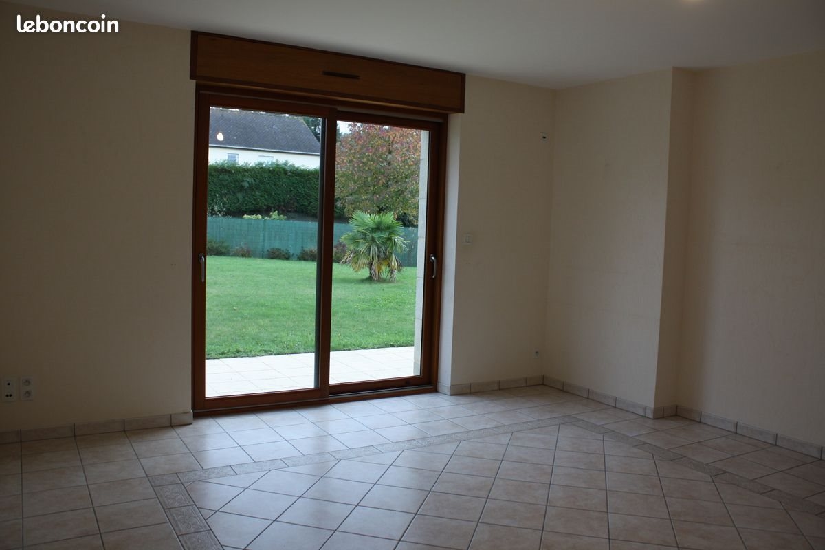 Maison à louer, 164m², Saint-Germain-en-Coglès