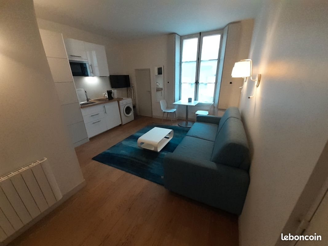 Appartement à louer, 21m², Versailles