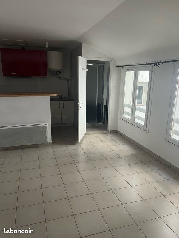 Appartement à louer, 25m², Saint-Étienne