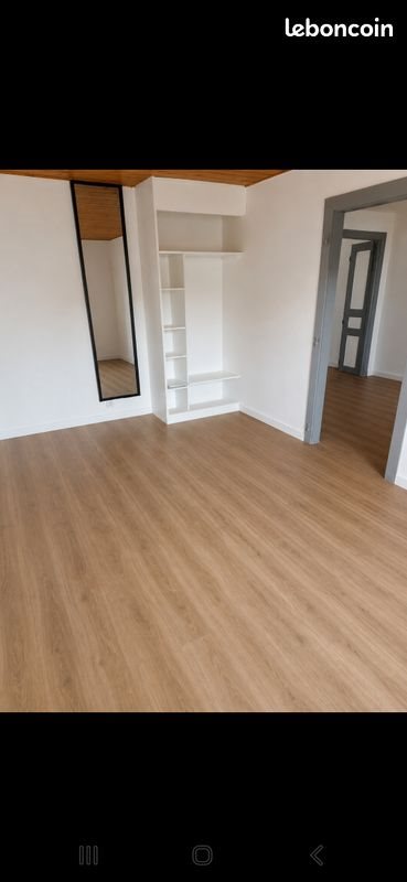 Appartement à louer, 130m², Plancher-Bas