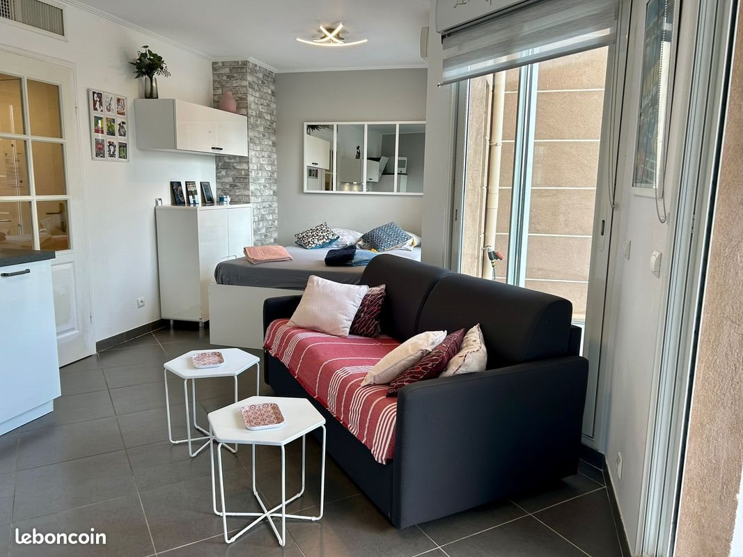 Appartement à louer, 29m², Antibes
