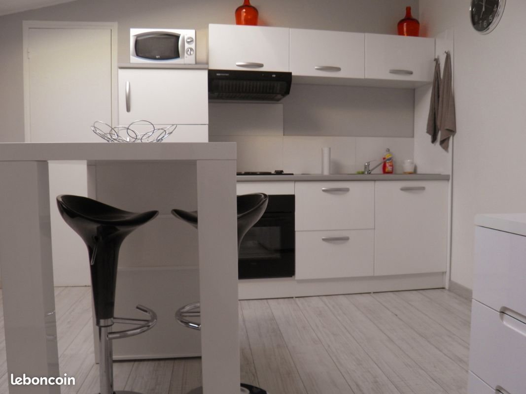 Appartement à louer, 35m², Pont-Saint-Esprit