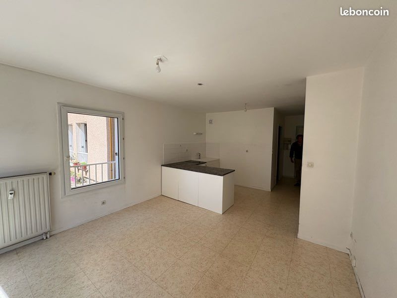 Appartement à louer, 32m², Feurs