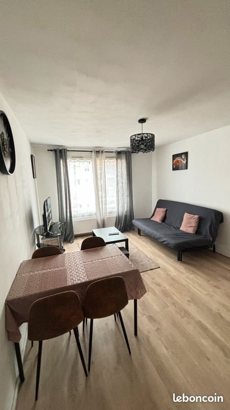 Appartement à louer, 45m², Courcouronnes