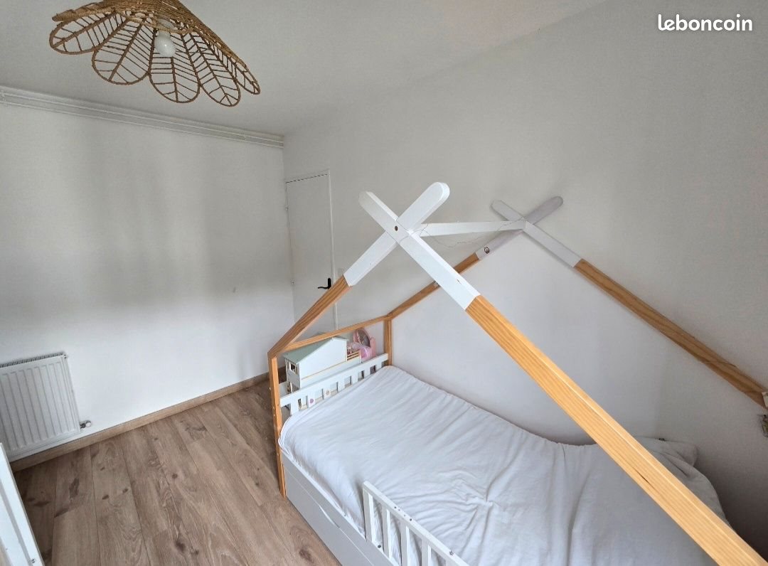 Appartement à louer, 82m², Miribel