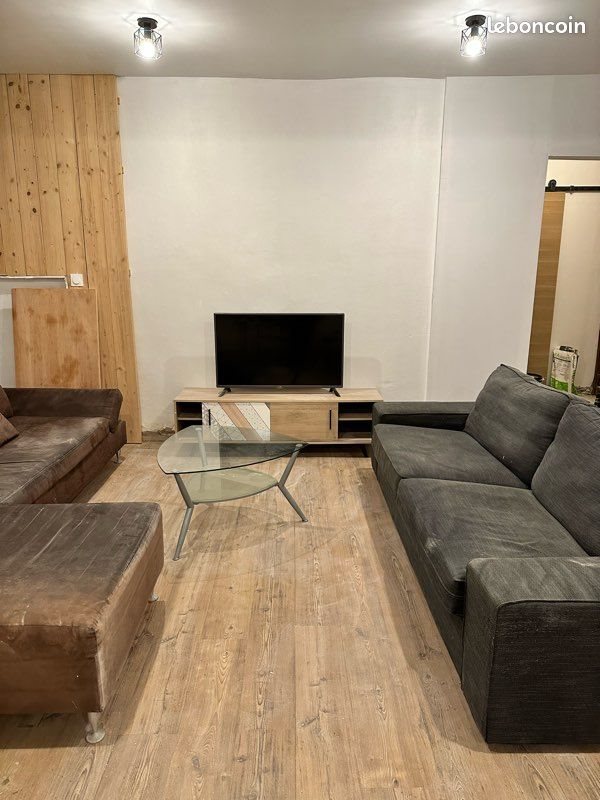 Maison à louer, 90m², Campan