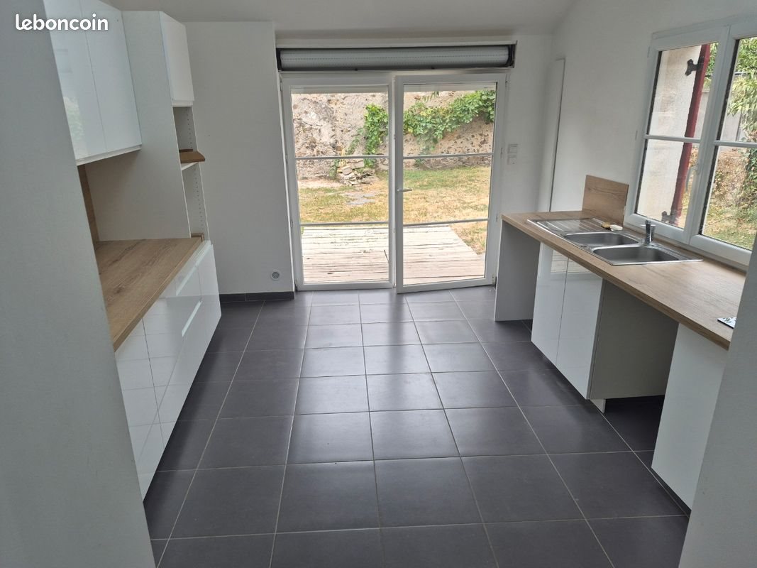 Maison à louer, 90m², Mozé-sur-Louet