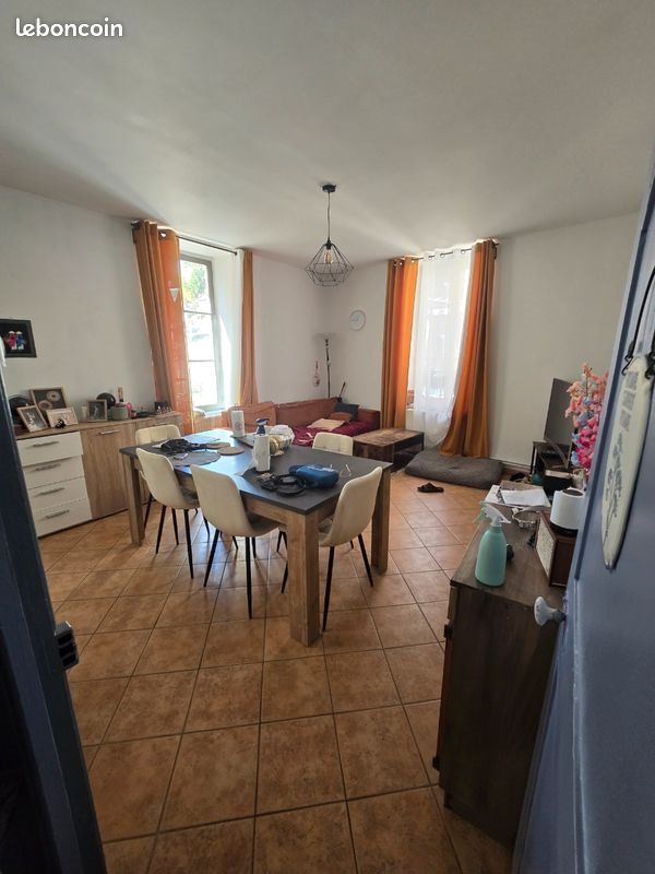 Appartement à louer, 63m², Murat