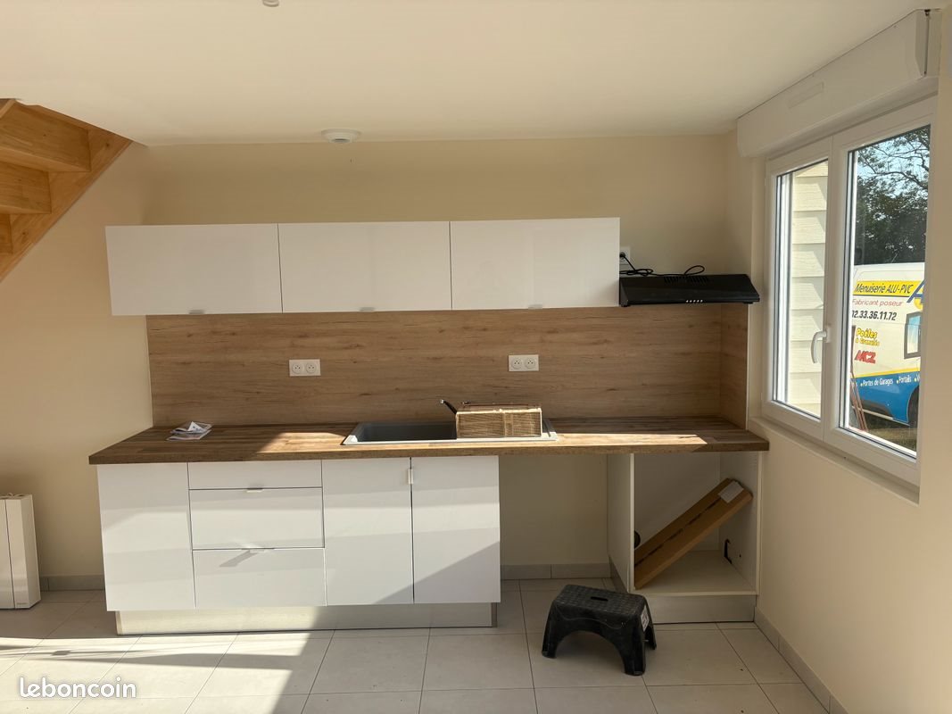 Maison à louer, 85m², Messei