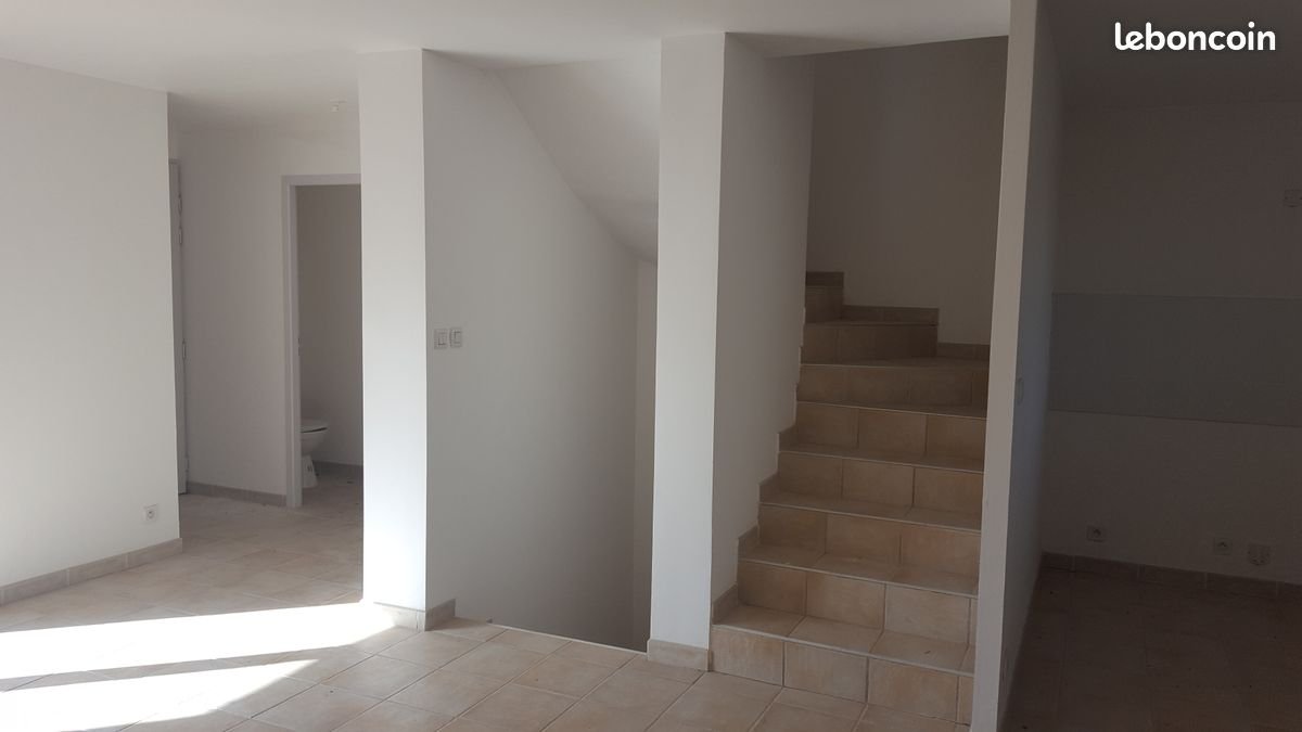 Maison à louer, 85m², Arles